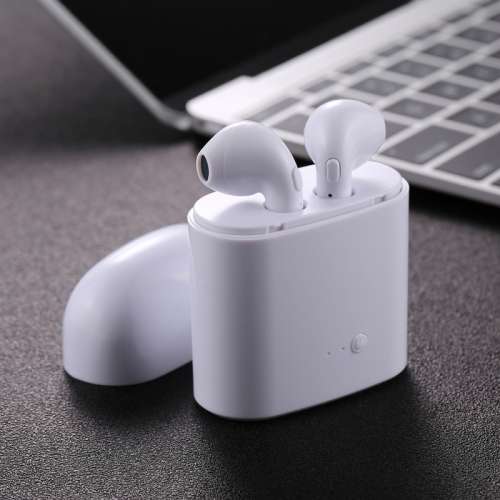 Portable Wireless Bluetooth Earphones with dock