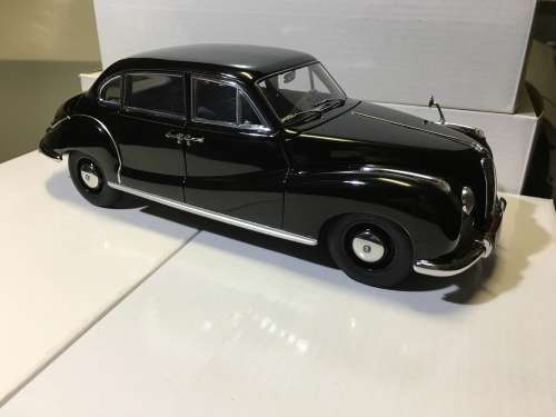 1:18 AUTOart BMW 501 6-cylinder