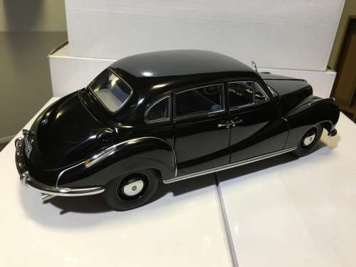 1:18 AUTOart BMW 501 6-cylinder