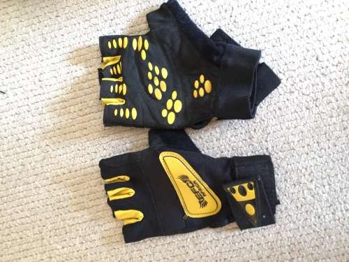 Gym/Cycling gloves
