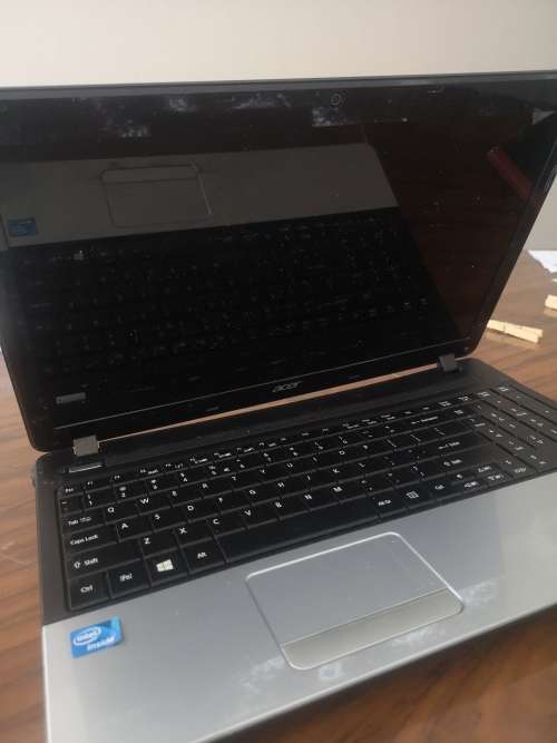Acer Laptop E1-531 (spare parts or repair)