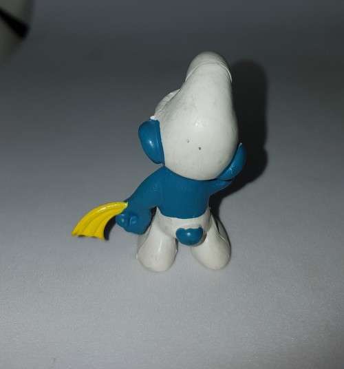 Smurfs 20018 Crying Smurf Hanky Vintage Figure PVC Toy Figurine Schleich Peyo