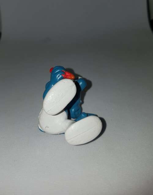 SMURFS Vintage 1981 STUDENT SMURF Figure "no school desk"