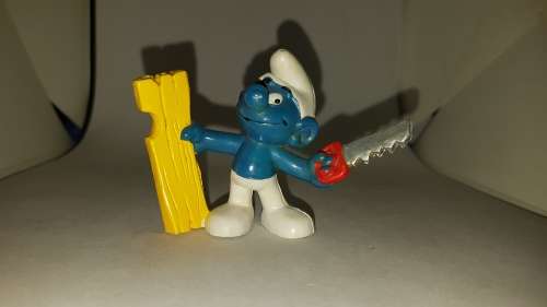 Smurfs Handy Smurf Carpenter 20112 Saw Wood Vintage Figure 1979 PVC Toy Figurine