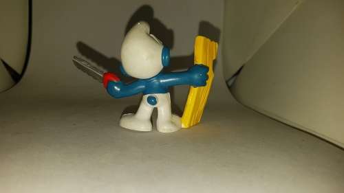 Smurfs Handy Smurf Carpenter 20112 Saw Wood Vintage Figure 1979 PVC Toy Figurine