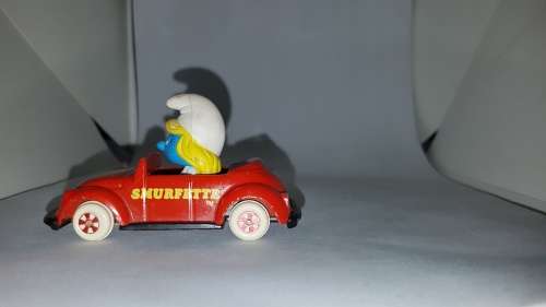 Smurfette Ertl Car VW Bug Beetle Vintage Smurf Diecast Toy 1982 Classic Figure