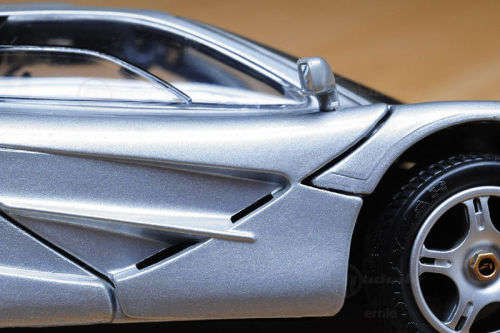 Maisto - 1993 Mclaren F1 Special Edition 1:18