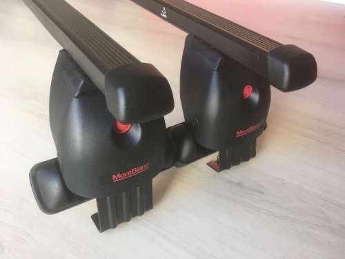 Volkswagen Golf (VII) 2013 - 2019 Mont Blanc Roof Racks #Thule