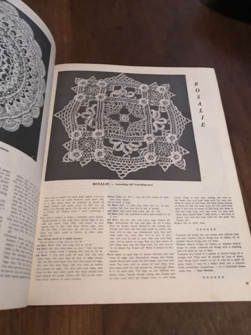 CROCHET AND FINE KNITTING - EE Visser