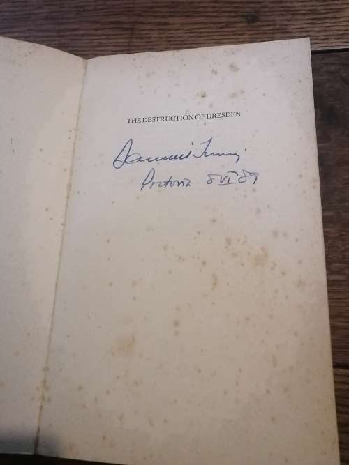 THE DESTRUCTION OF DRESDEN -  David Irving *signed