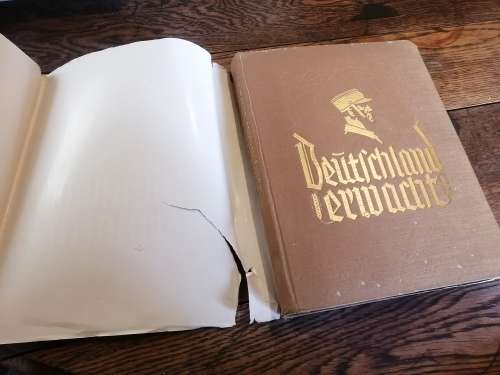 DEUTSCHLAND ERWACHT -  Nazi Propaganda cigarette card book (complete)