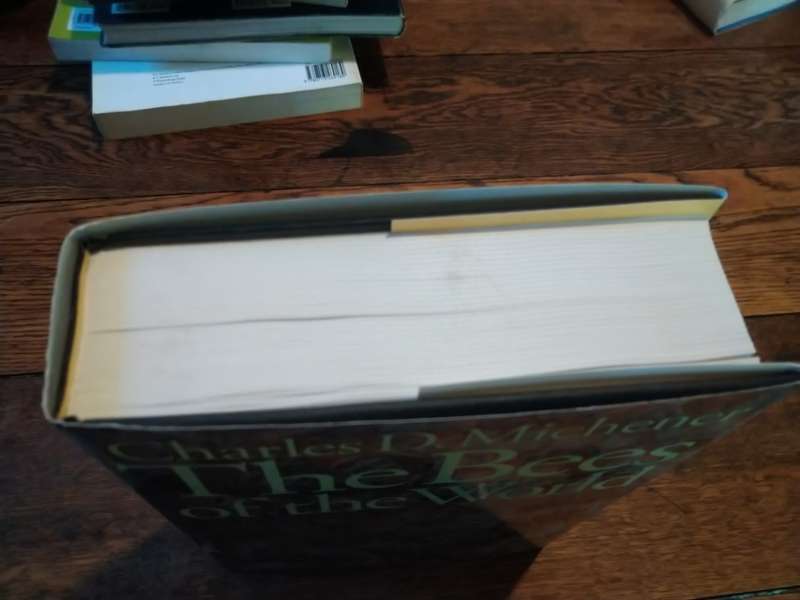 BEES OF THE WORLD -  Charles D Michener