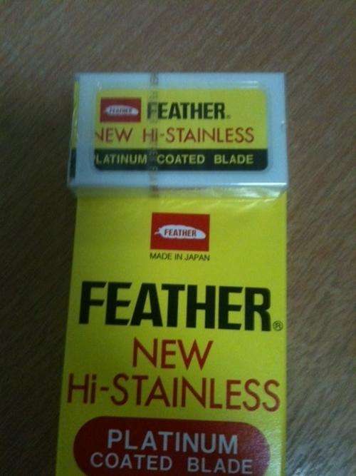 100 FEATHER NEW Hi-Stainless Double Edge Razor Blades