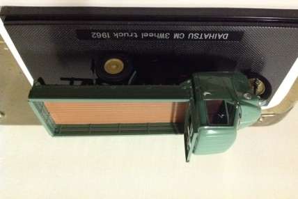 REDUCED!!!! BOXED 1/43 EBBRO DAIHATSU CM 3WHEEL TRUCK 1962