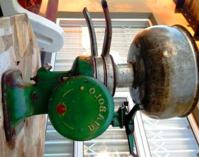 VINTAGE VERY LARGE  CREAM / MILK SEPARATOR BY DIABLO