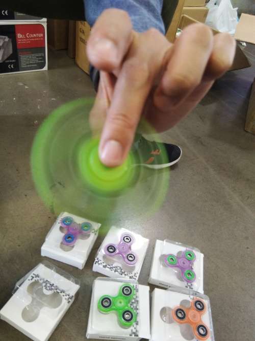 Fidget Spinner - Glow in the dark Fidget Spinner - Glow in the dark Hand Spinner
