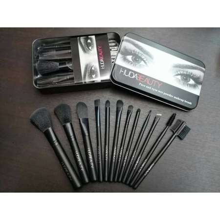 HUDA BEAUTY 12 PEC BRUSH SET