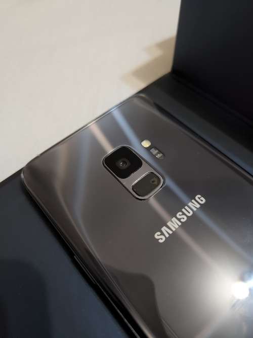 Samsung Galaxy S9 Black or Lilac