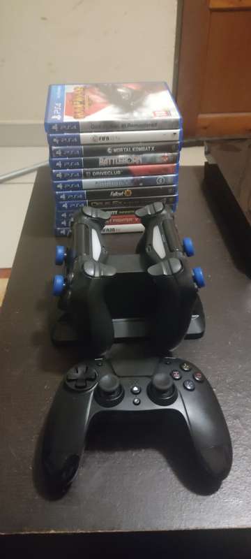 PS4 Console