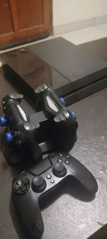 PS4 Console