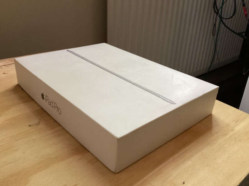 iPad Pro 9,7 (2016)