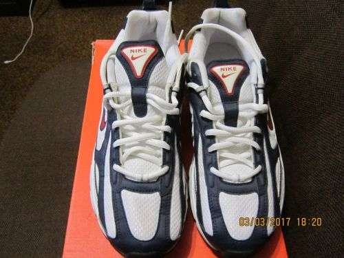 NEW NIKE RUNNING SHOES