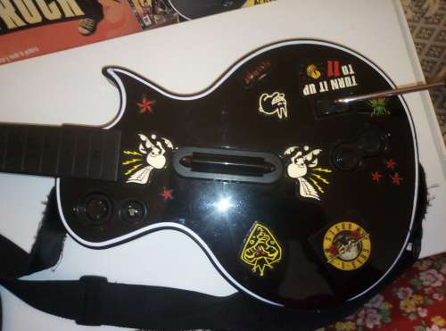 GUITAR HERO LEGENDS OF ROCK GUITAR COMBO PS3