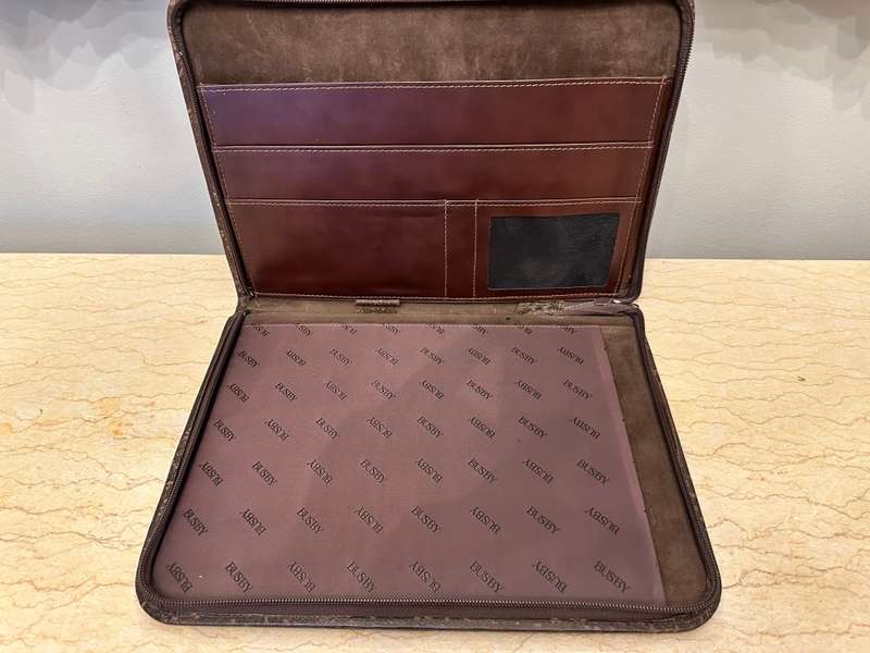 Busby Leather Folder A4