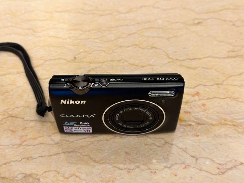Nikon Coolpix S5100 Digital Camera 12MP