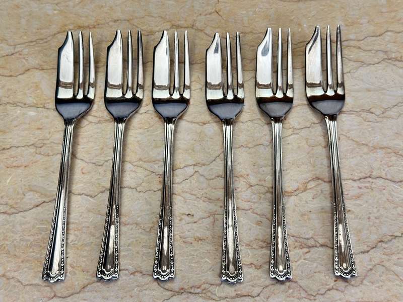 Vintage Cake Forks (EPNS Silver Plated) set of 6 - Made in England