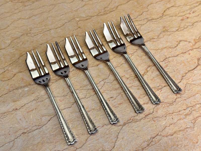 Vintage Cake Forks (EPNS Silver Plated) set of 6 - Made in England