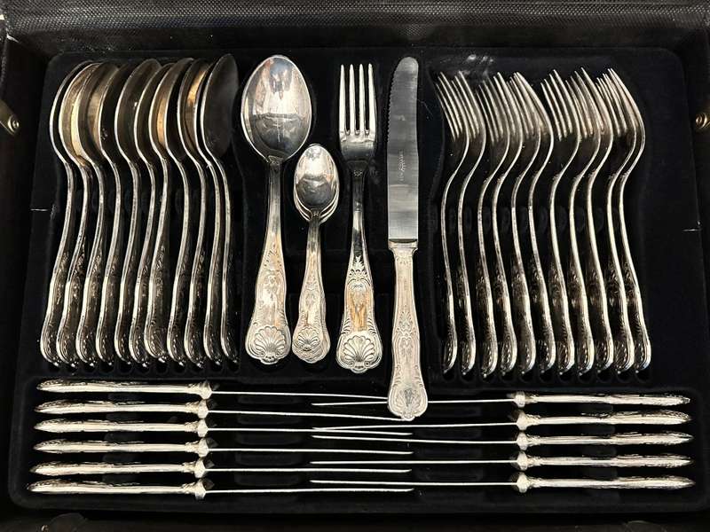 Vintage Italian Silver Plate Stamped ARG 800 Kings Pattern (42 Pc Cutlery set)