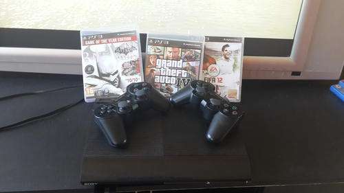 PS3 + 2 remotes + 3 games