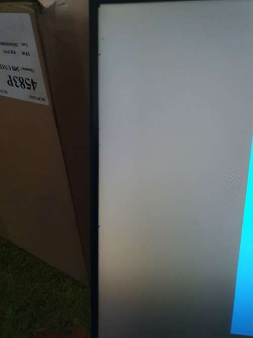 **DEMO DEAL** AS NEW LENOVO 24' ALL IN ONE PC- LATEST 8th GEN i7, 8GB RAM, 1TB HDD -GRAB IT@ R12999