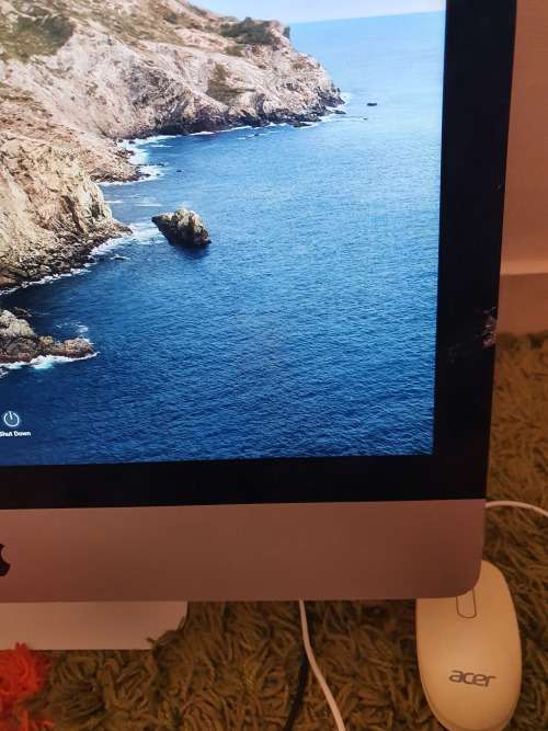 **BARGAIN BUY** 2013 ULTRASLIM 21` RETINA APPLE iMAC QUAD CORE i5, 8GB RAM, 1TB HDD -GRAB IT @R3999!