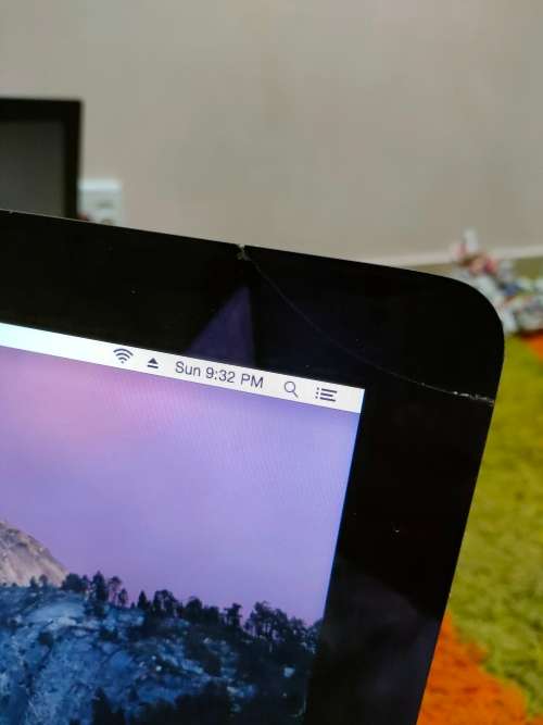**BARGAIN BUY** 2013 ULTRASLIM 21' RETINA APPLE iMAC QUAD CORE i5, 4GB RAM, 1TB HDD -GRAB IT @R4999!