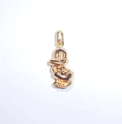 9ct yellow gold Donald Duck charm