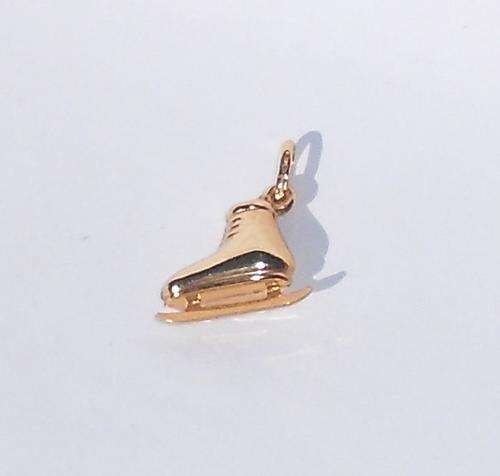 9ct yellow gold ice skate charm