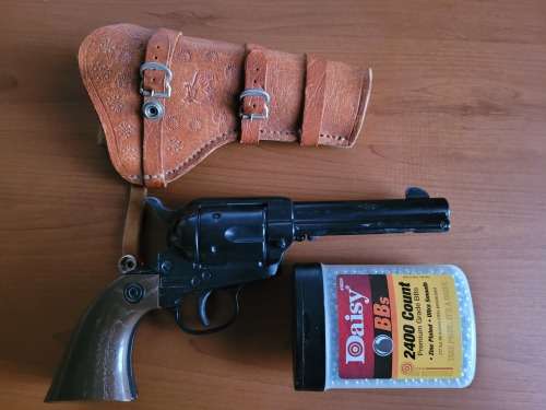 Vintage early 80`s Colt Daisy BB Gun