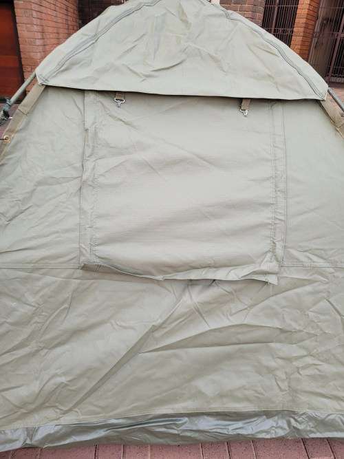 Dome Tent with high tensile spring steel frame