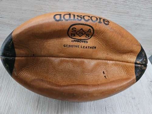 VINTAGE ADIDAS LEATHER RUGBY BALL