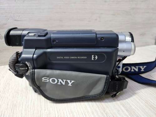 Sony Digital 8 Handycam