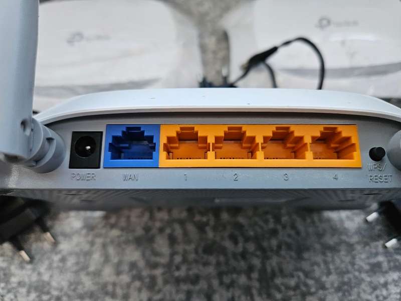 TP-Link WR840N 300Mbps Wi-Fi Router