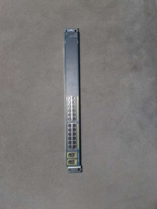 Cisco WS-C2960 24 Port Switch with 2 RJ45 Gigabit uplink ports and 2 SFP ports