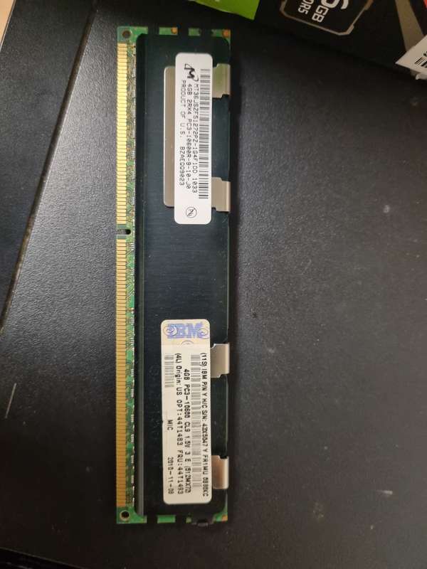 Micron- 4GB DDR3 ECC RAM