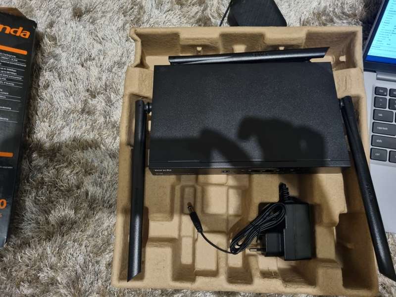 Tenda W18E Multi WAN WiFi Router