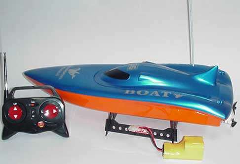 Radio control boat. High performance. Very fast and very maneuvrable
