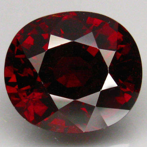 RED HOT COLLECTORS IF SPESSARTITE GARNET - (8.74 Cts)