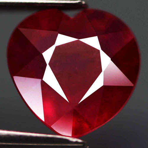 JUST JEWELS -  HOT RED RUBY HEART (2.22 Ct)