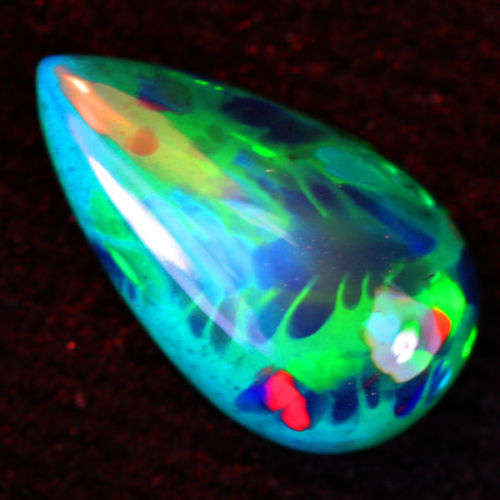 TOP HONEYCOMB ETHIOPIAN WELO OPAL (1.85 Ct - 13.34 x 7.75 x 4.11 mm)